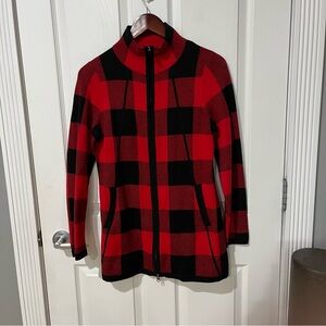 Adrienne Vittadini black and plaid jacket/cardigan size medium